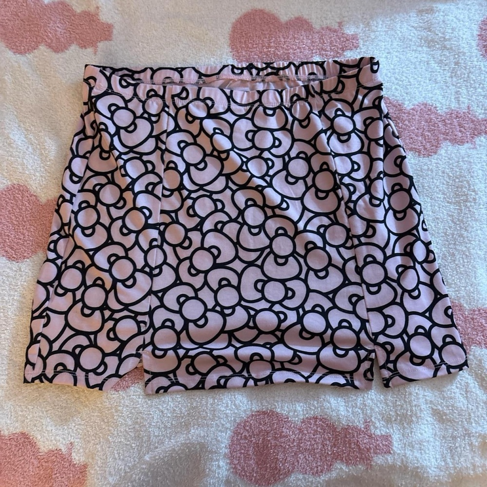 Hello kitty Sanrio pink and black skirt